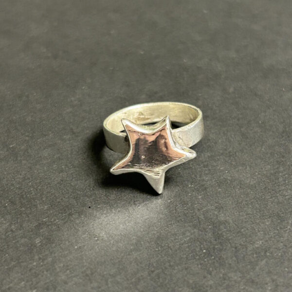 Bijouterie et travail du métal, atelier enfant, Les Créateliers, Genève, Paquis