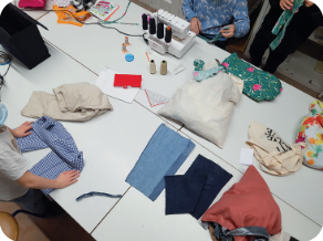 Couture - Ateliers enfants et adolescent·es, Les Créateliers